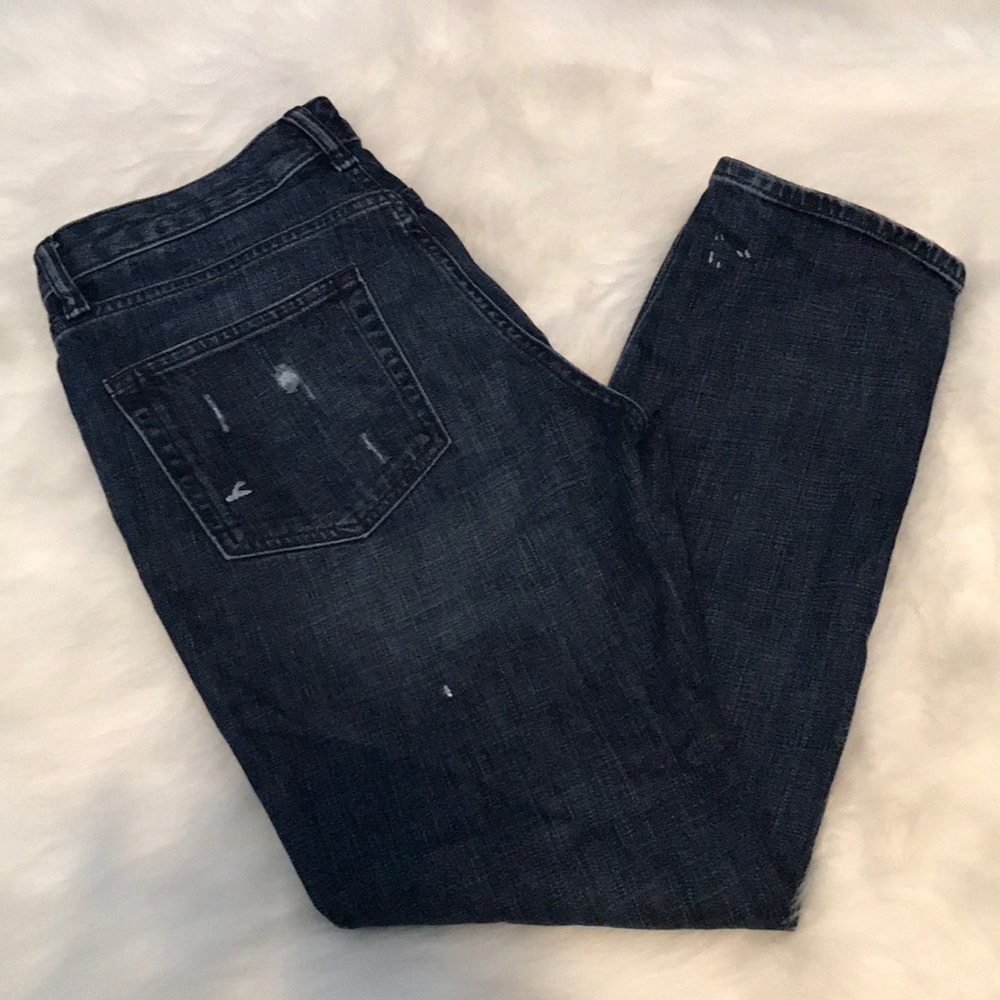 ⭐️ Gap Real Straight Jeans Size 28R